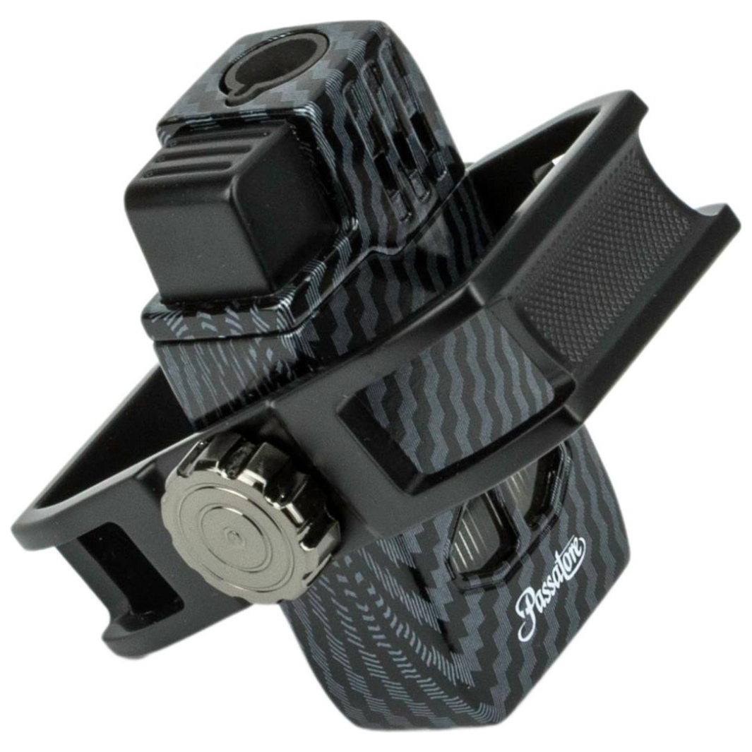 passatore-duke-carbon-jet-feuerzeug-schwarz-mit-cutter image 2