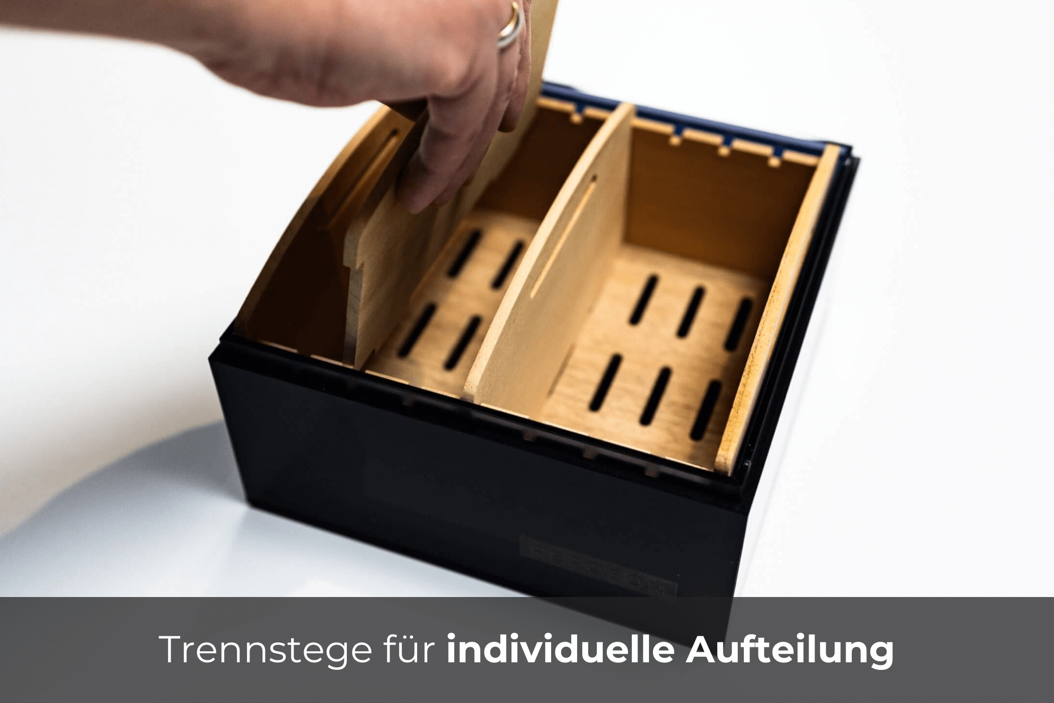 reposon-humidor-vista-mini-black-acryl-f-r-25-zigarren image 3