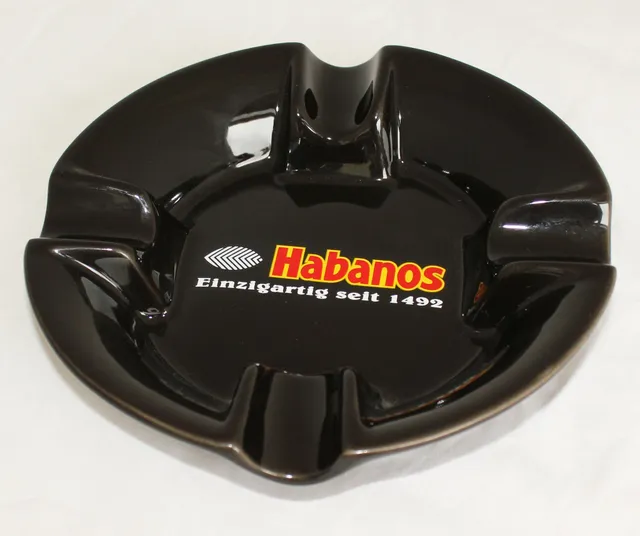 la-galana-habanos-aschenbecher-schwarz-rund-klein-zigarre image 1